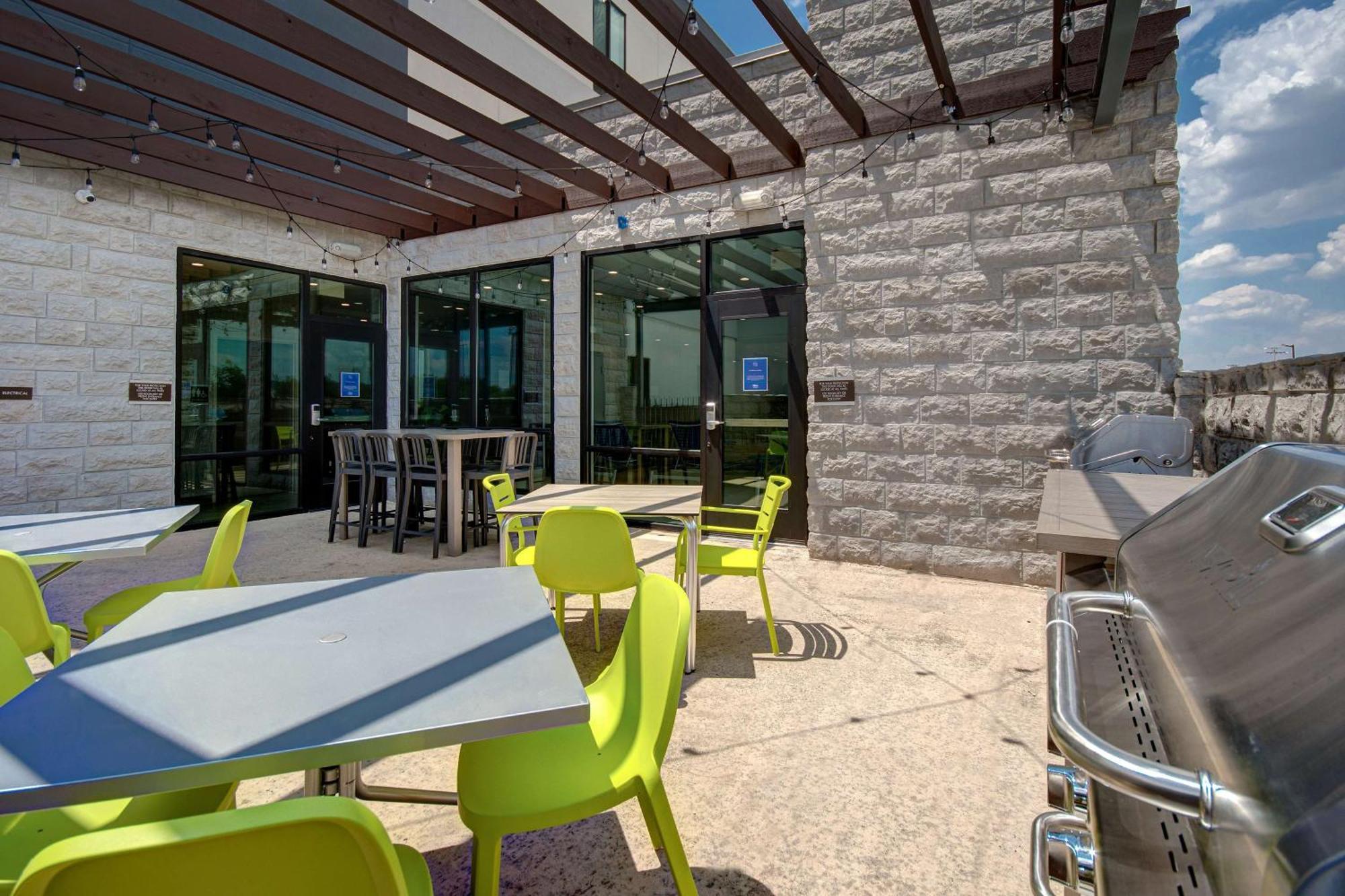 Home2 Suites By Hilton Burleson Exterior photo